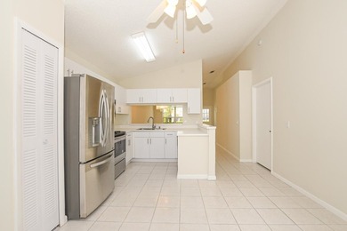 Move-in ready 2/2 Jasmine Villa in a charming courtyard setting - photo 16