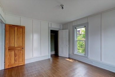 Excellent investment opportunity or ideal owner-occupant duplex! - photo 22