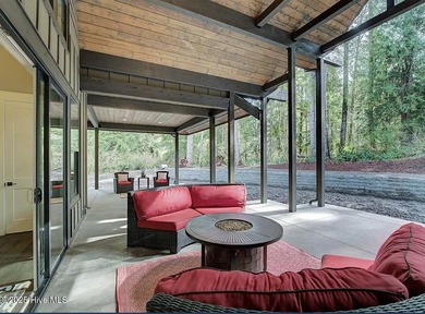This luxury custom home will be built on TWO lots in Forest - photo 24
