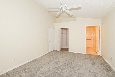 Move-in ready 2/2 Jasmine Villa in a charming courtyard setting - photo 24