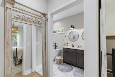 Some houses have a way of making you instantly feel at home - photo 10