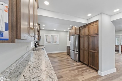 This property combines the convenience of town with the freedom - photo 9