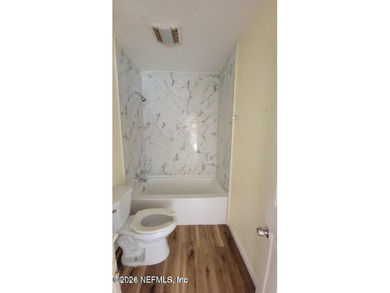**Huge Income Potential in a Prime Location!** **Perfect - photo 3