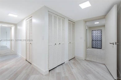 Newly renovated 2-bed, 2-bath condo offering 1,517 SF of - photo 7