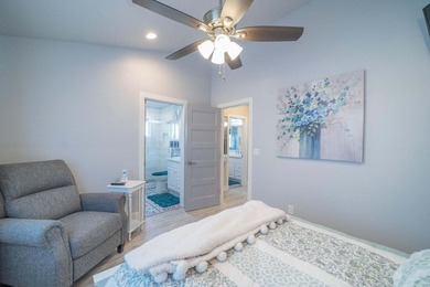 Income-Producing Vacation Rental Opportunity in the Heart of - photo 13