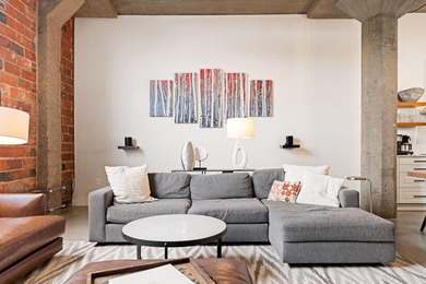 Loft-style living in the North Loop, done right! This oversized - photo 14