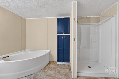 New PRICE - Charming 3 bed, 2 bath home nestled in a peaceful - photo 16