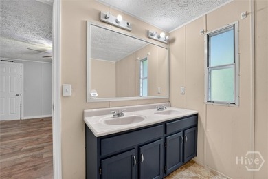 New PRICE - Charming 3 bed, 2 bath home nestled in a peaceful - photo 17