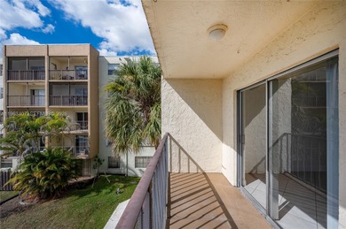 Beautiful and well-maintained 2-bedroom, 2-bath residence