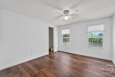 New PRICE - Charming 3 bed, 2 bath home nestled in a peaceful - photo 19