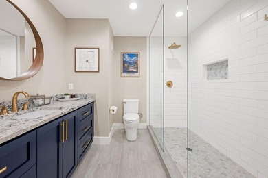 Loft-style living in the North Loop, done right! This oversized - photo 31