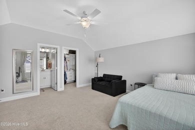 Like new 4 bedroom home w/ a bonus room & a pool in Hampstead - photo 36