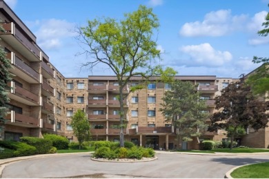 Lake Home For Sale in Elk Grove Village, Illinois