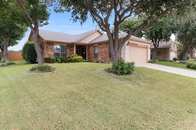 Welcome to easy living in one of the area's most sought-after - photo 1