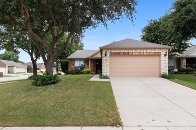 Welcome to easy living in one of the area's most sought-after - photo 2