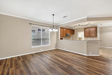 Welcome to easy living in one of the area's most sought-after - photo 5