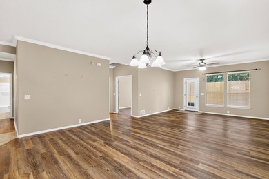 Welcome to easy living in one of the area's most sought-after - photo 7