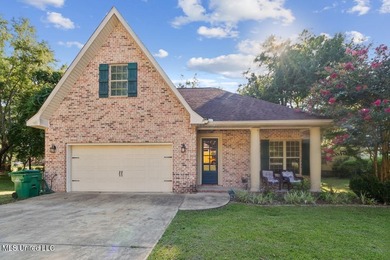 Twin Lakes Home For Sale in Diamondhead Mississippi