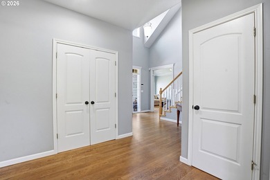 Welcome to this fantastic home located on a cul-de-sac in the - photo 4