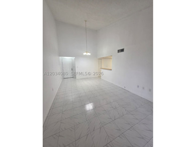 Excellent opportunity to own a 2-bedroom, 2-bathroom condo in - photo 4