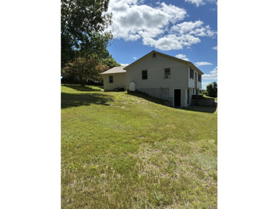Welcome to 32 Leander Harmon Road! This home provides country - photo 13