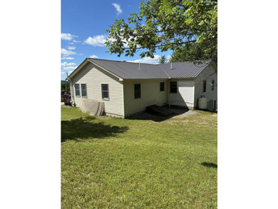Welcome to 32 Leander Harmon Road! This home provides country - photo 14