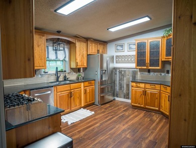 Minutes from Flaming Gorge, this exceptional 2.2-acre property - photo 24