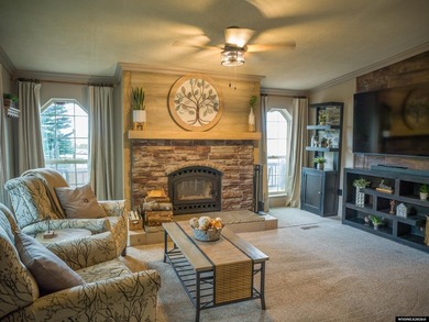 Minutes from Flaming Gorge, this exceptional 2.2-acre property - photo 27
