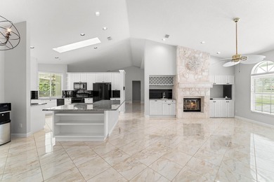 SPACIOUS CUSTOM 5 BEDROOM, 4 BATHROOM HOME IN GATED COMUNITY ON - photo 29