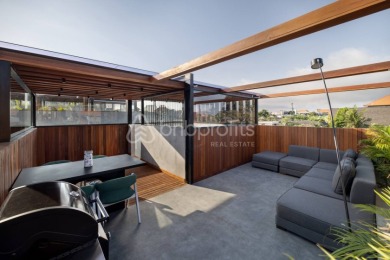 Luxurious 2 BR Villa, Walking Distance to Batu Bolong Beach - photo 6