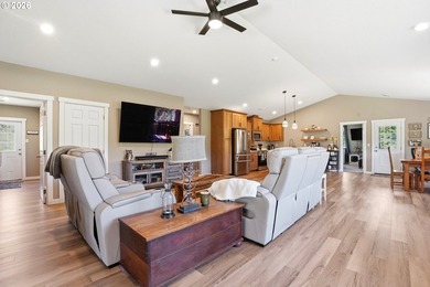 Homestead-ready property with amazing mountain views and room - photo 6