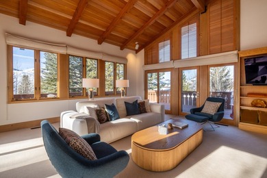 Elevated above Sun Valley, this stunning Austrian style retreat - photo 8