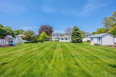 1928 Colonial in Riverhead - Tesla Solar Roof, 3-Car Heated - photo 16