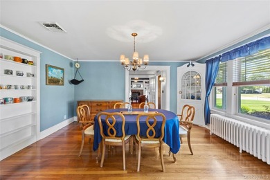 1928 Colonial in Riverhead - Tesla Solar Roof, 3-Car Heated - photo 19