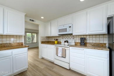 Come SEE recent facelift with new flooring throughout and fresh - photo 9