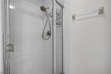 New Photos and Zillow 3D Tour Available! Enjoy maintenance-free - photo 25
