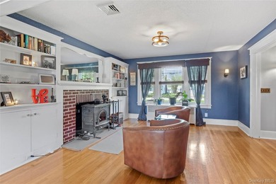 1928 Colonial in Riverhead - Tesla Solar Roof, 3-Car Heated - photo 25