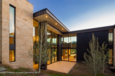 A rare offering on Red Mountain, combining luxury contemporary - photo 27