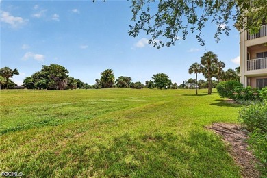 New Photos and Zillow 3D Tour Available! Enjoy maintenance-free - photo 32