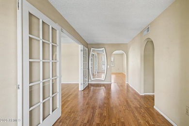 Single-level Del Webb home in Sun City, a 55+ active adult - photo 7