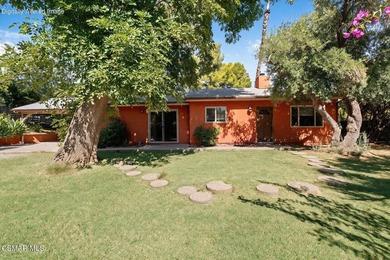 Unlock the possibilities with this rare duplex-zoned property in - photo 12