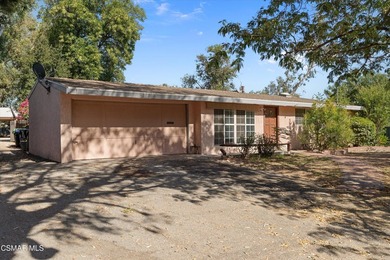 Unlock the possibilities with this rare duplex-zoned property in - photo 34