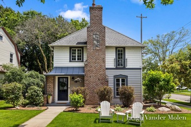 Timeless French Eclectic cottage-style home on one of East Grand - photo 3