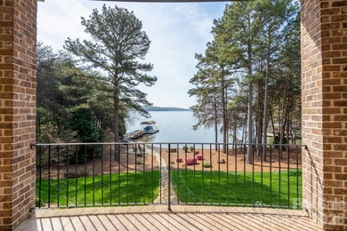 Magnificent lakefront retreat with private pier only an hour - photo 45