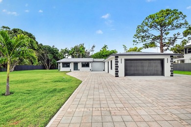 Stunning Fully Renovated 4-Bedroom, 3-Bathroom Modern Oasis with - photo 3