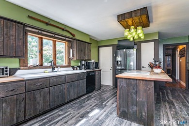 Welcome to your private rural sanctuary in scenic Warren. Tucked - photo 11