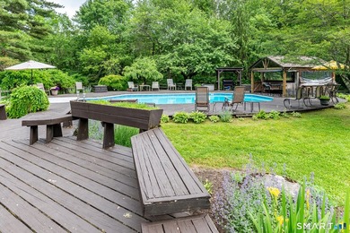 Welcome to your private rural sanctuary in scenic Warren. Tucked - photo 29