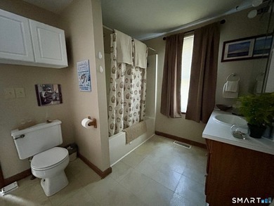 Welcome to your private rural sanctuary in scenic Warren. Tucked - photo 36