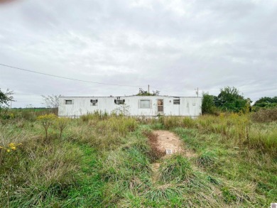Lake Home For Sale in Eddyville, Kentucky