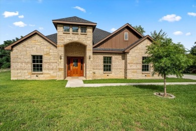 Lake Home For Sale in Gun Barrel City, Texas